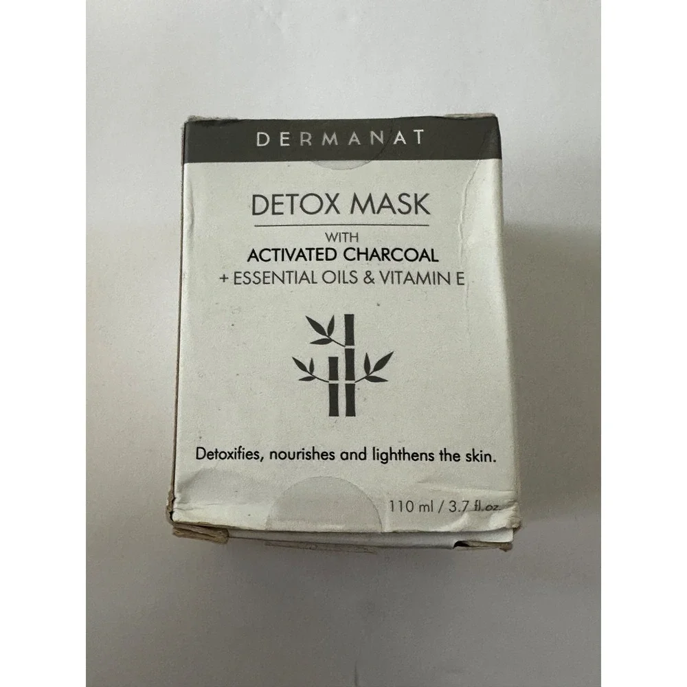 Dermanat Detox Mask with Activated Charcoal Essential Oils Vitamin E